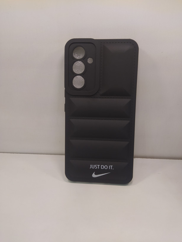 قاب گوشیSamsung A54 طرح پافر محافظ لنزدار مشکی